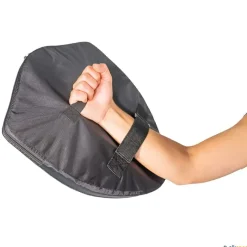 Elk Sport Escudo de espuma| Juegos De Lanzamiento Y Recepción