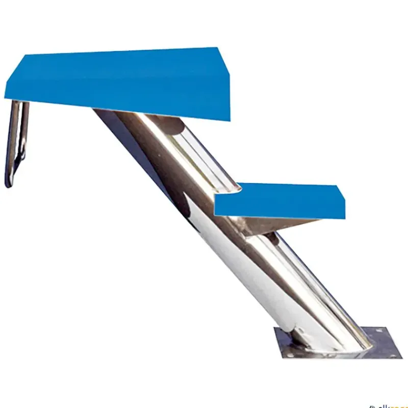 Pódium salida con escalón| Equipamiento Piscina