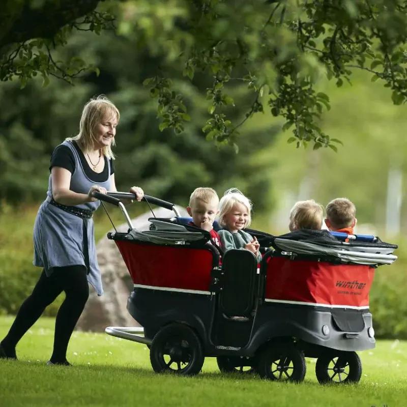 Winther Turtle Kiddy Bus Deluxe (4 plazas)| Triciclos|Triciclos Y Patinetes
